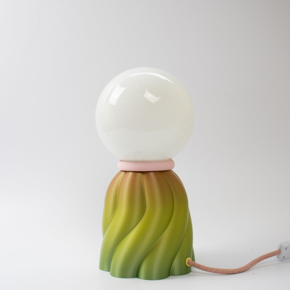 Clémence Germain - Asztali lámpa - Romie M - Opálos üveg #1.1
