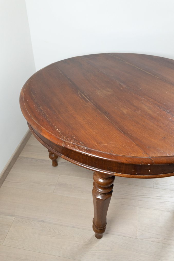 桌子 - 胡桃木 - 圆形胡桃木餐桌 #2.1