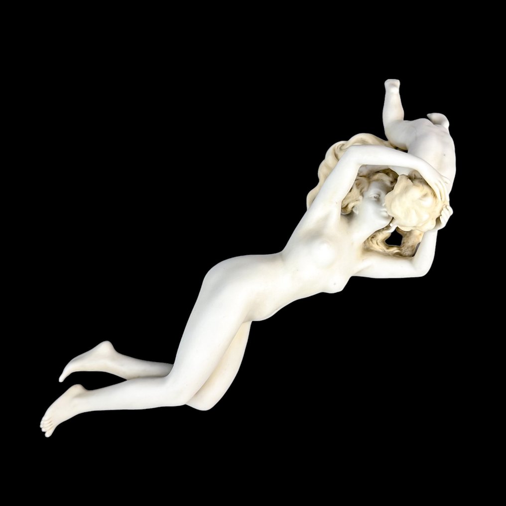 Scheibe-Alsbach - Figurine - Reclining nude woman with child (Aphrodite and Eros) - Biscuit porcelain #1.1
