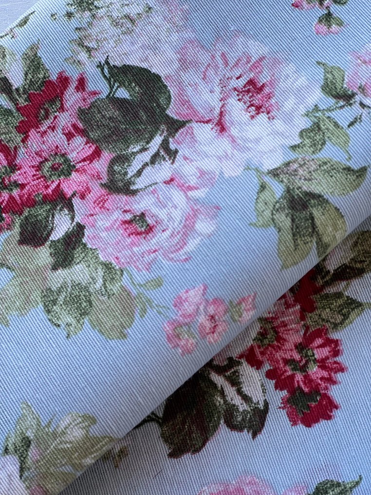 Large piece of romantic flower printed fabric for wall decoration or clothing, - Textile  - 300 cm - 280 cm #1.1