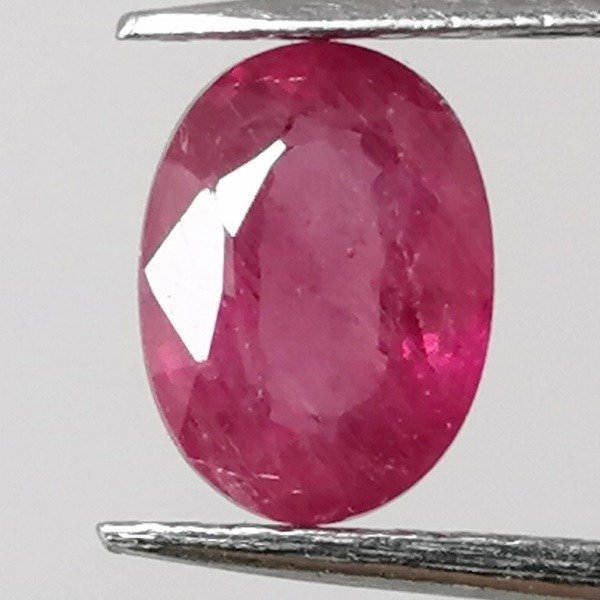 Ruby  - 1.08 ct - Certified gemologist report #2.1