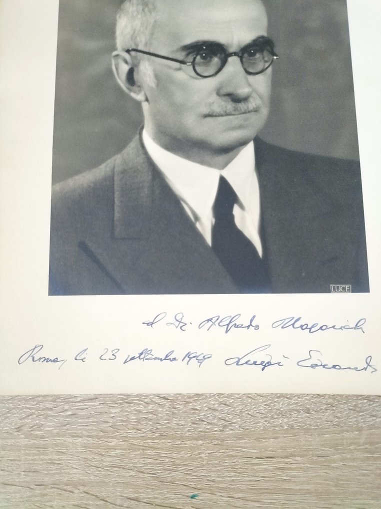 Luigi Einaudi - Autografo di Luigi Einaudi 1949. Fotografia ufficiale con dedica autografa - 1949 #1.2
