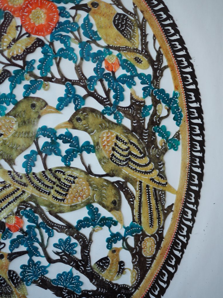 墙面装饰 - 一幅美丽而罕见的金箔画，画中有鸟儿和蝴蝶，周围是花草树木 - 法国 #2.1