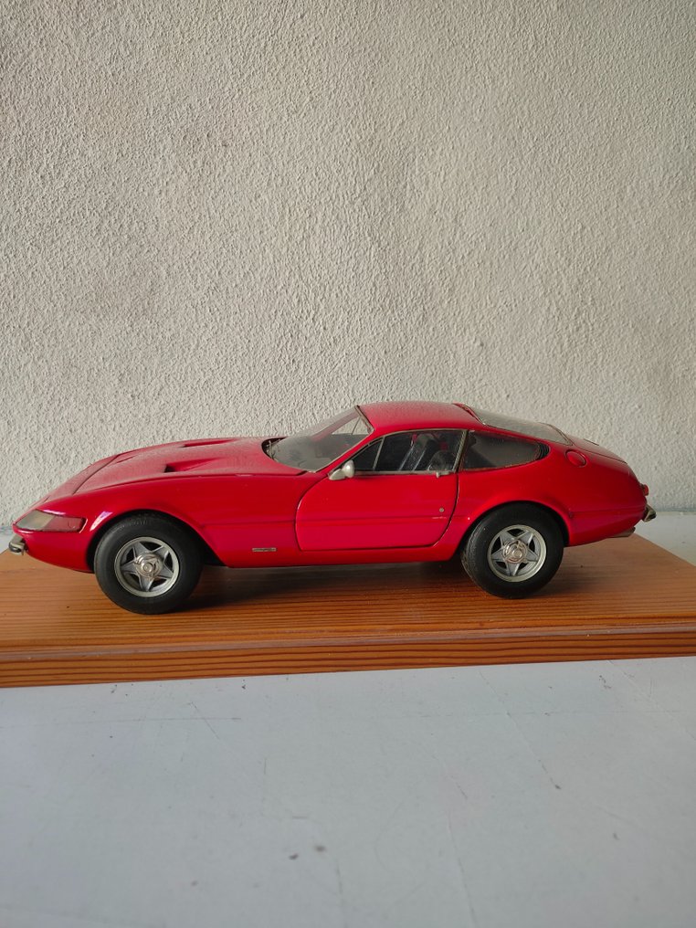 Carlo Brianza 1:14 - Modell sportbil - Ferrari 365 GTB/4 Daytona #1.2
