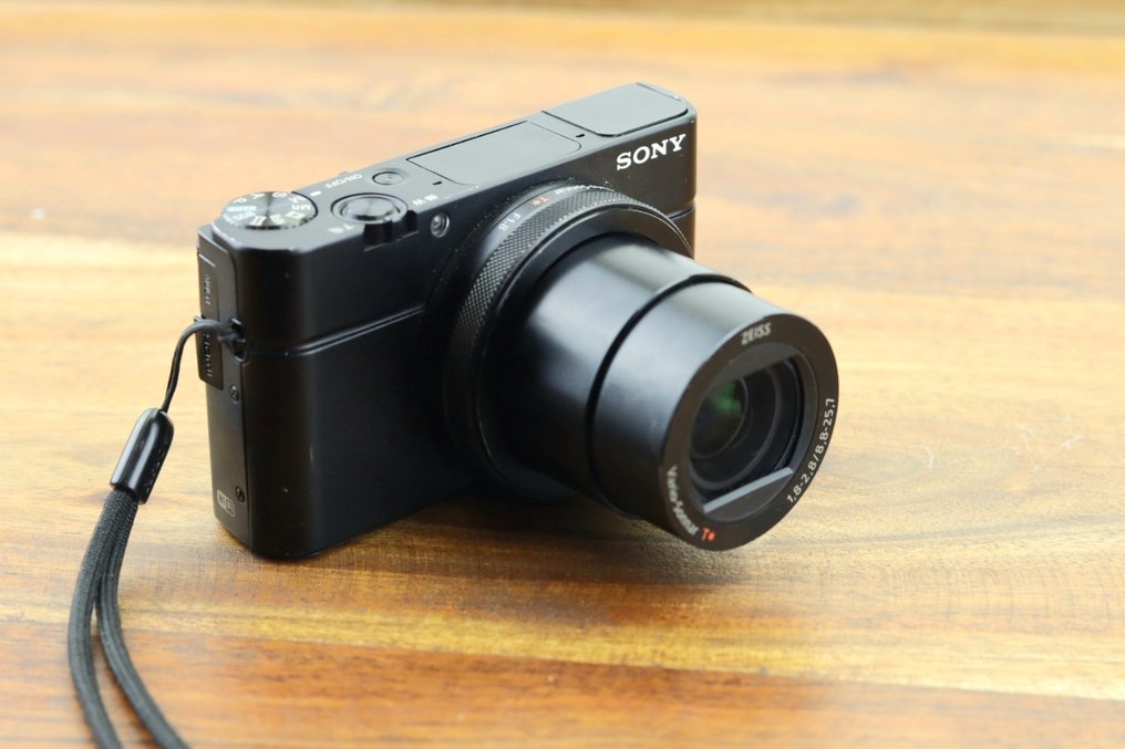 Sony DSC-RX100 IV - 20,1 MP - NFC - Wi-Fi Digitalkamera #3.1