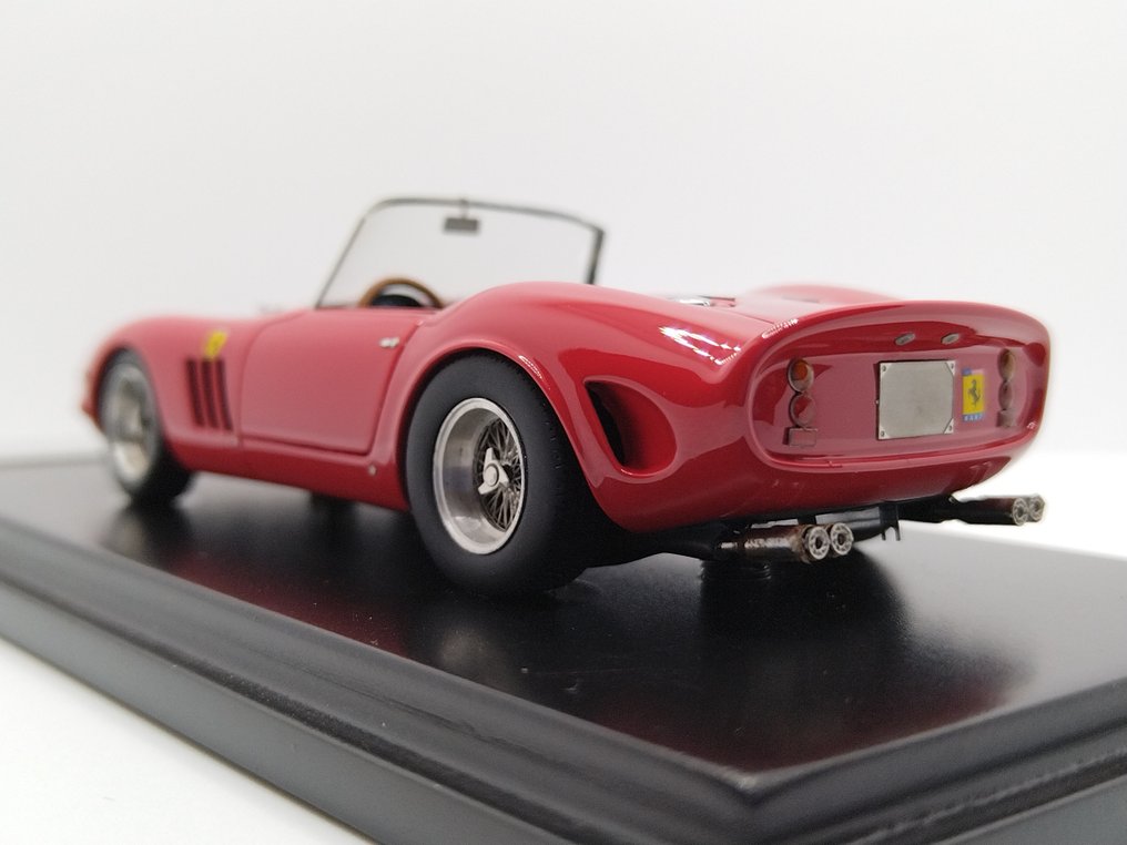 Ilario 1:43 - Model samochodu sportowego - Ferrari 250 GTO Spyder 1962 #2.2