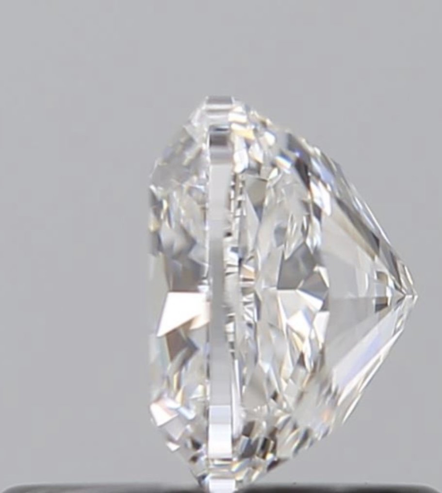 1 pcs Gyémánt  (Természetes)  - 0.70 ct - Párna - E - IF - Amerikai Gemmológiai Intézet (GIA) #1.2