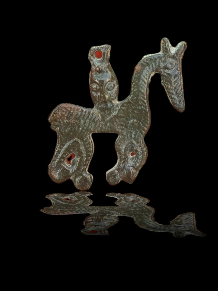 Viking periode : prachtig amulet van ruiter met paard Amulet - Met ophanghaak #1.1