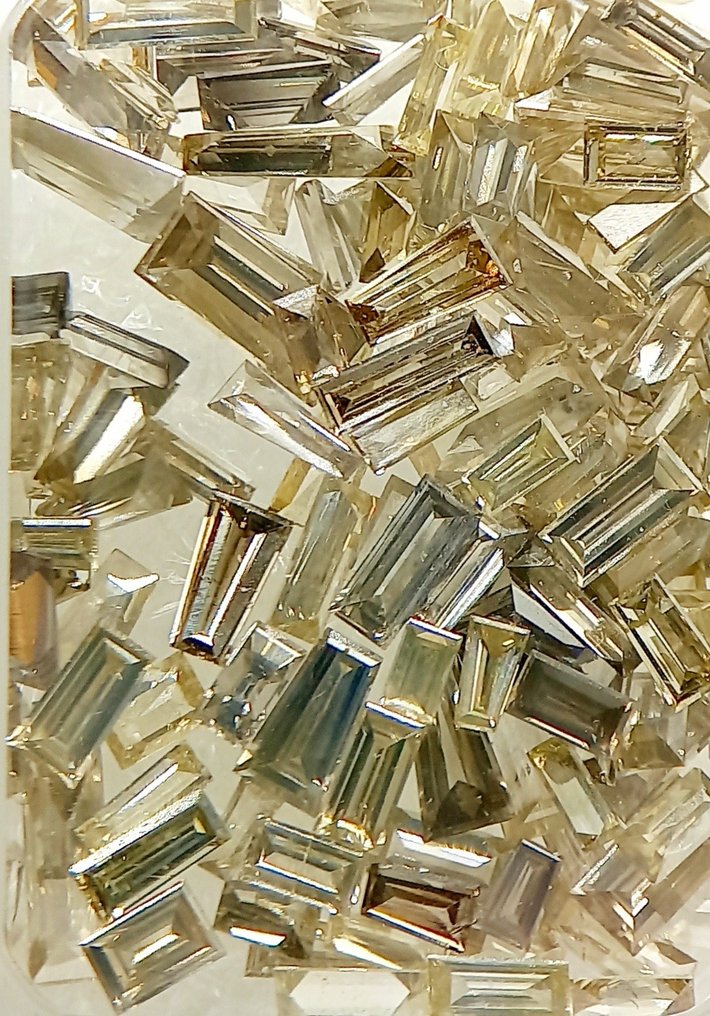 134 pcs Diamante  (Colorido natural)  - 4.83 ct - Fancy deep, Light Acinzentado Vários tons de amarelo, Vários tons de castanho - SI2, VS1 - Antwerp Laboratory for Gemstone Testing (ALGT) #2.1