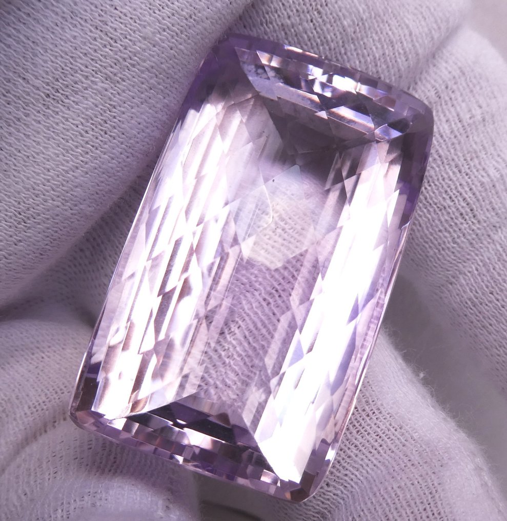 紫水晶 - 115.32 ct - 西班牙宝石学院(IGE) #1.0