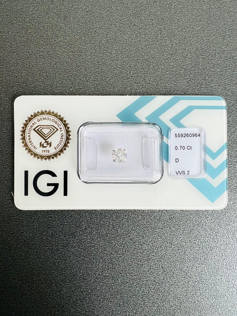 1 pcs Gyémánt  (Természetes)  - 0.70 ct - Párna - D (színtelen) - VVS2 - Nemzetközi Gemmológiai Intézet (IGI) #1.1