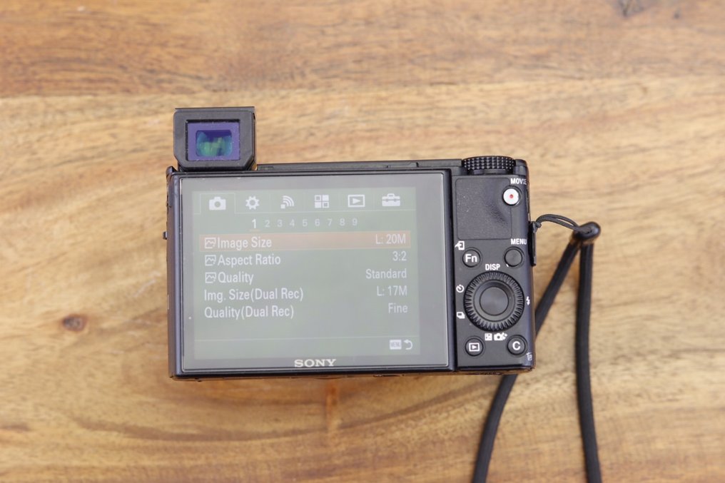 Sony DSC-RX100 IV - 20,1 MP - NFC - Wi-Fi Digitalt kamera #2.2