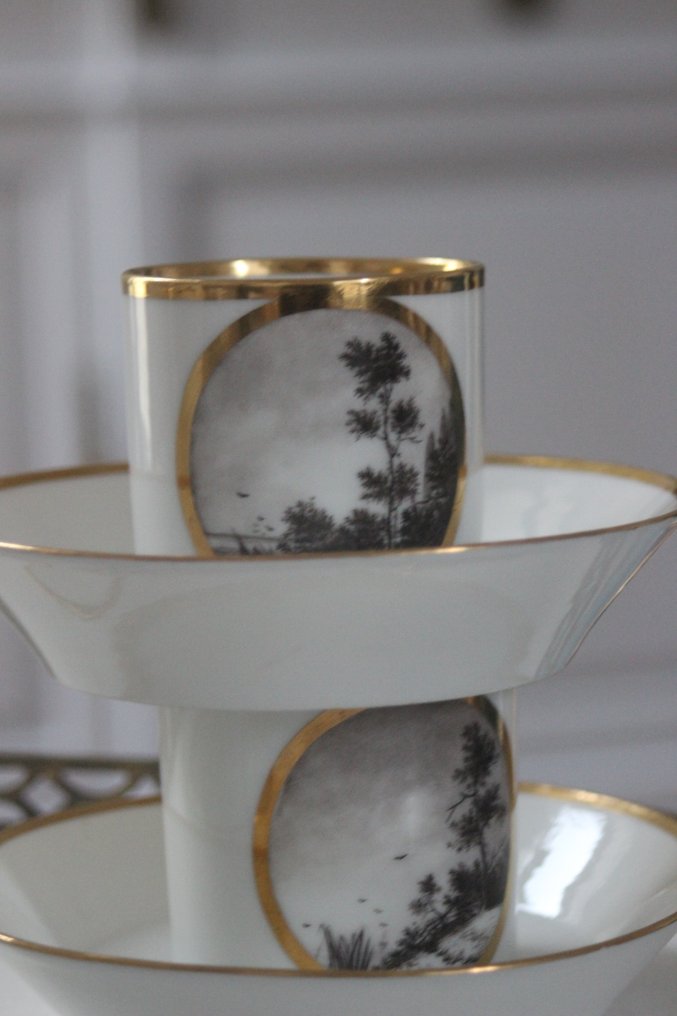 Porcelaine de Paris - 杯子和碟子 (8) - 4 tasses litron en porcelaine de Paris, Directoire ou Empire, décor en grisaille - 瓷 #2.1