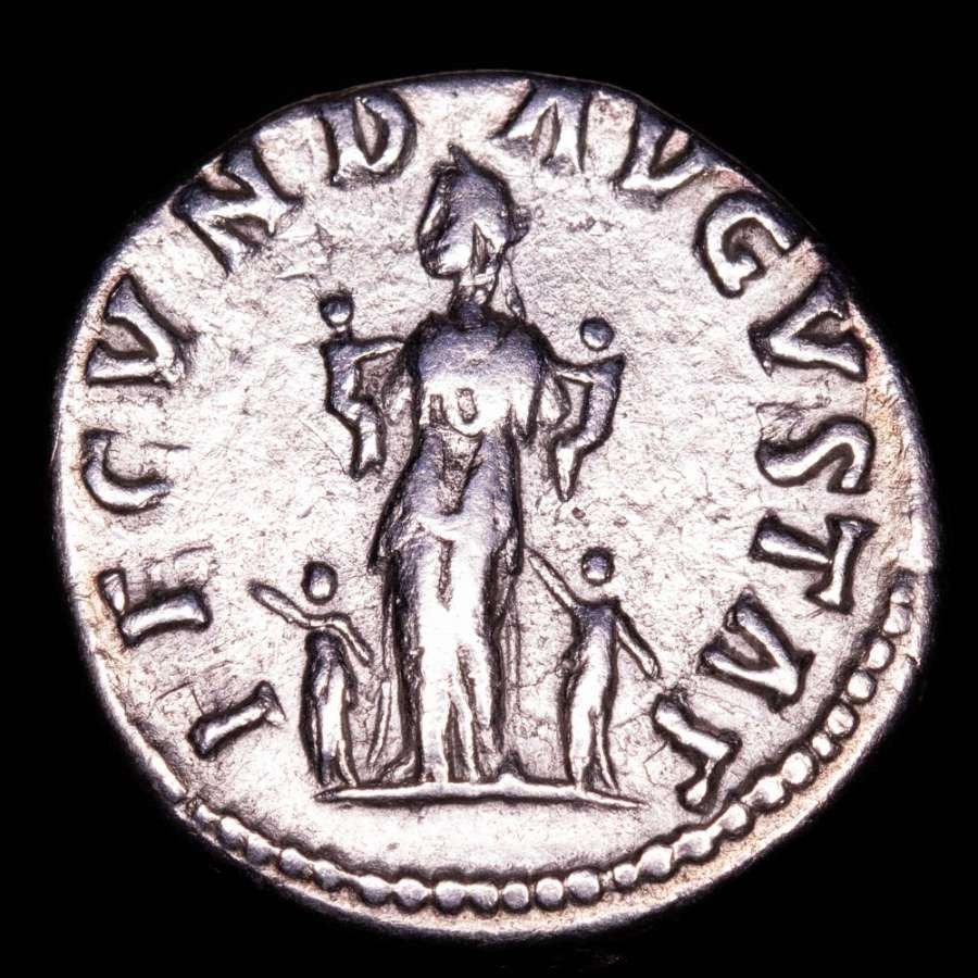 Romerska riket. Faustina II (Augusta, AD 147-175). Denarius Rome 161-176. FECVND AVGVSTAE  (Utan reservationspris) #1.1