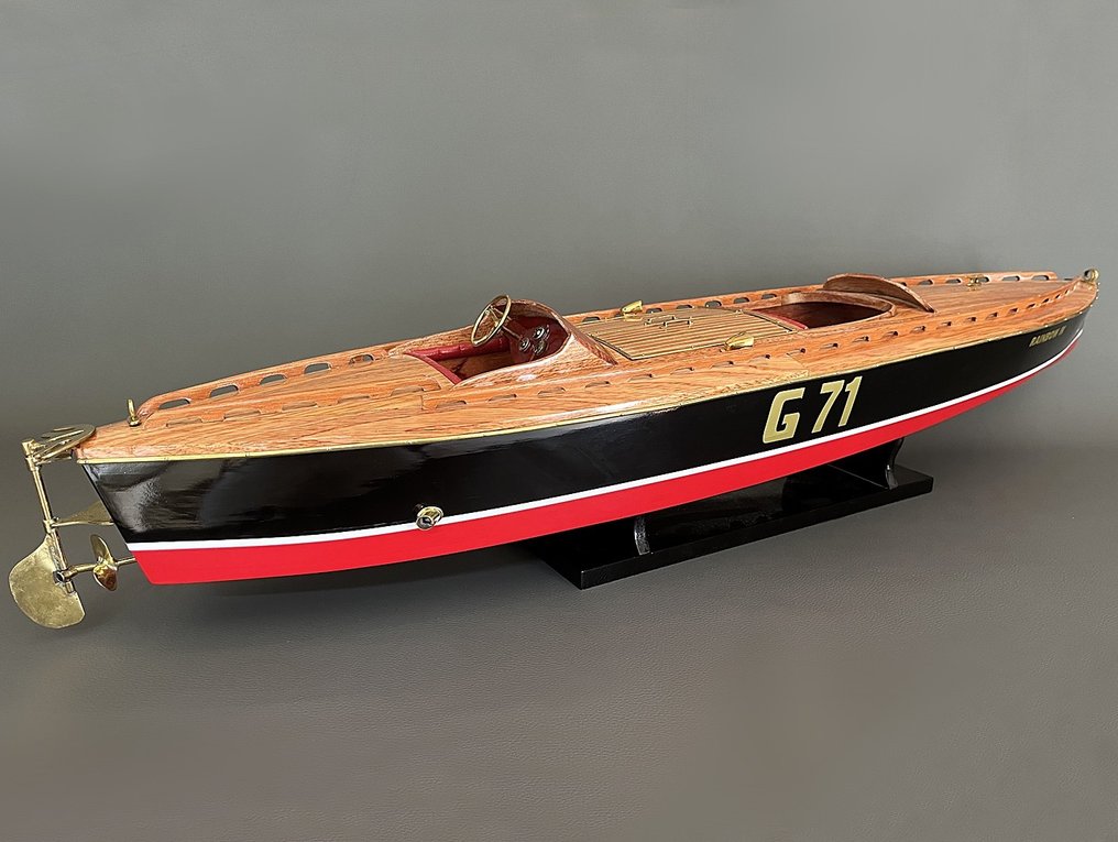Amati 1:6 - Kiállítási hajómodell - Amati Riva G71 Rainbow IV (l=95cm) - Csavargó #2.2