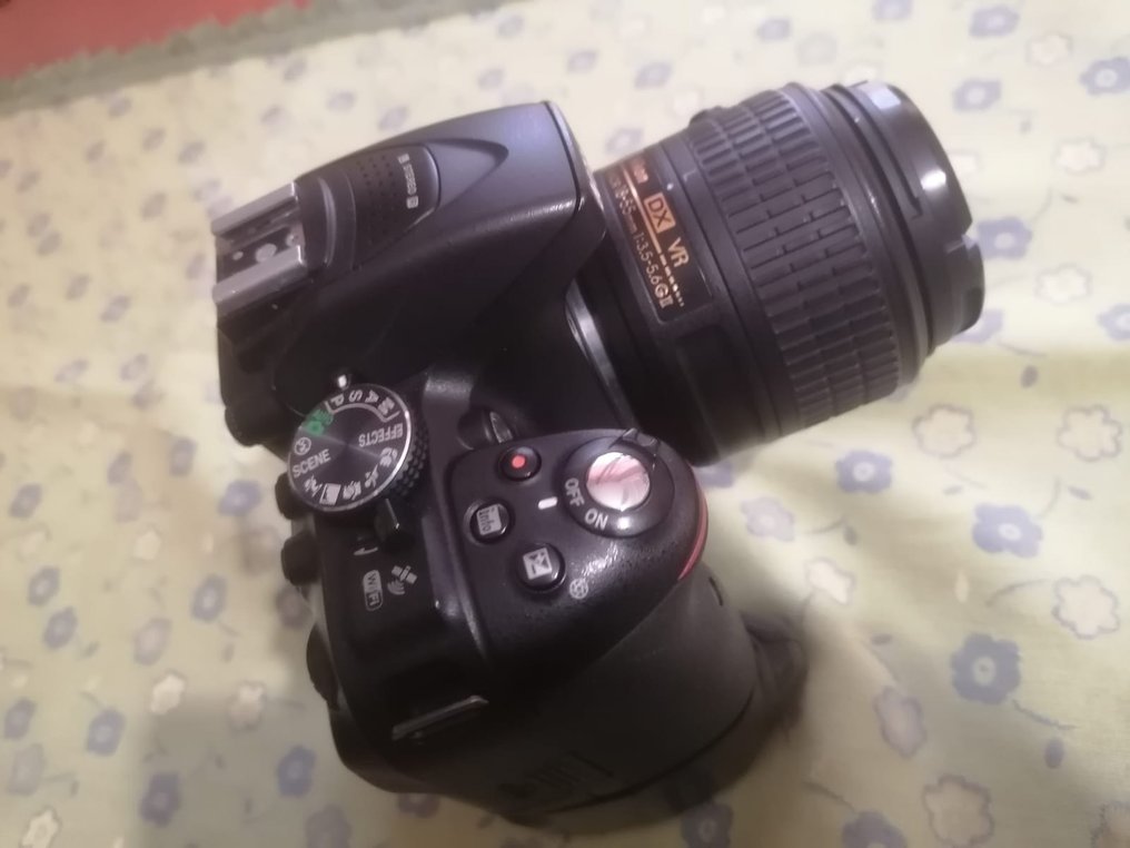 Nikon D5300 + AF-S 18-55 VR + AF 50/1.8 + flash+ Digital reflexkamera (DSLR) #1.1
