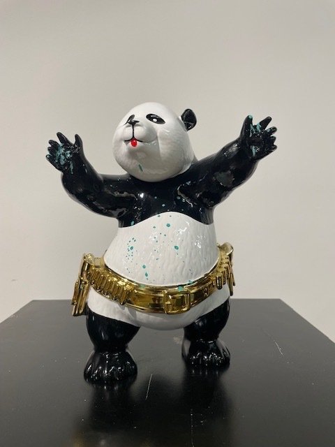 Van Apple - Hug Panda #1.1