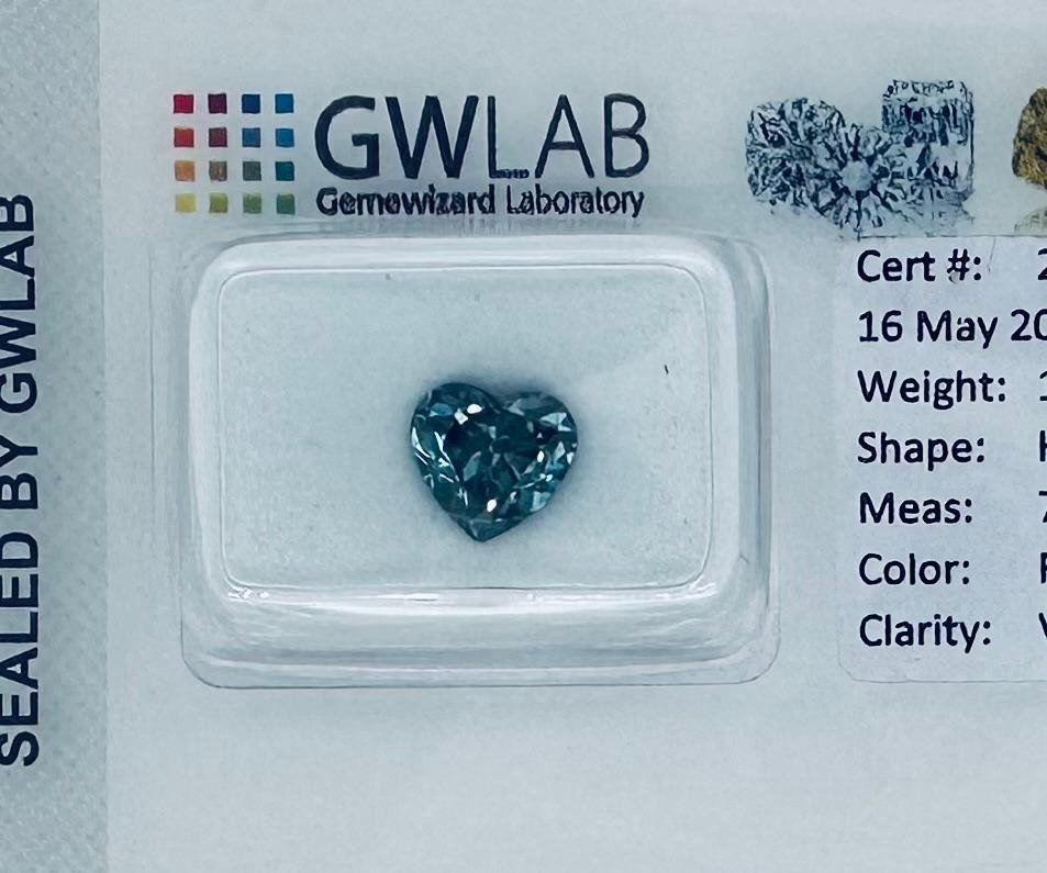 1 pcs Diament  (Poddany obróbce barwy)  - 1.54 ct - sercowy - Fancy dark Zielonkawy Niebieski - VS2 (z bardzo nieznacznymi inkluzjami) - Gemewizard Gemological Laboratory (GWLab) #1.1