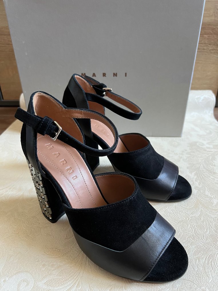 Marni - Sarkas cipő - Méret: Shoes / EU 37 #1.2