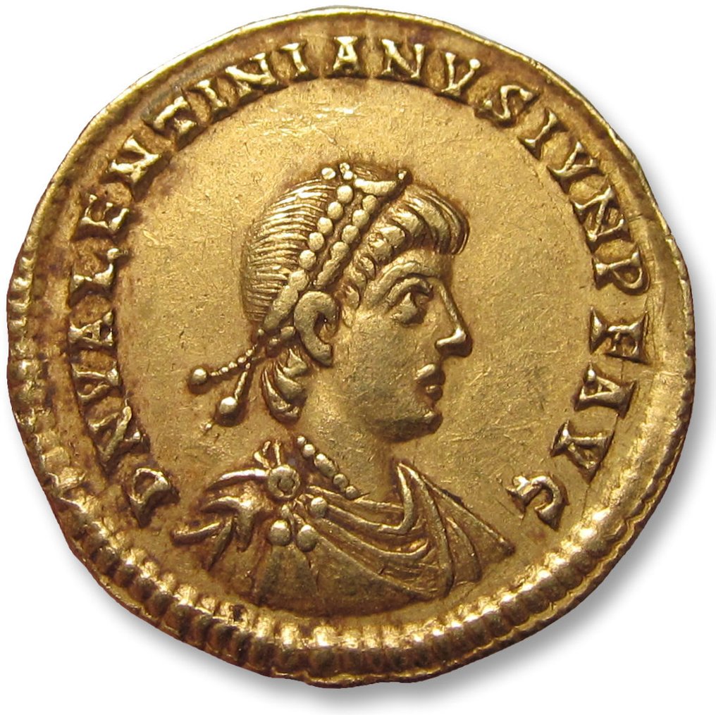 Impreiu Roman. Valentinian al II-lea (AS 375-392). Solidus Treveri (Trier) mint circa 375-378 A.D. - beautiful example of this scarcer type #1.1