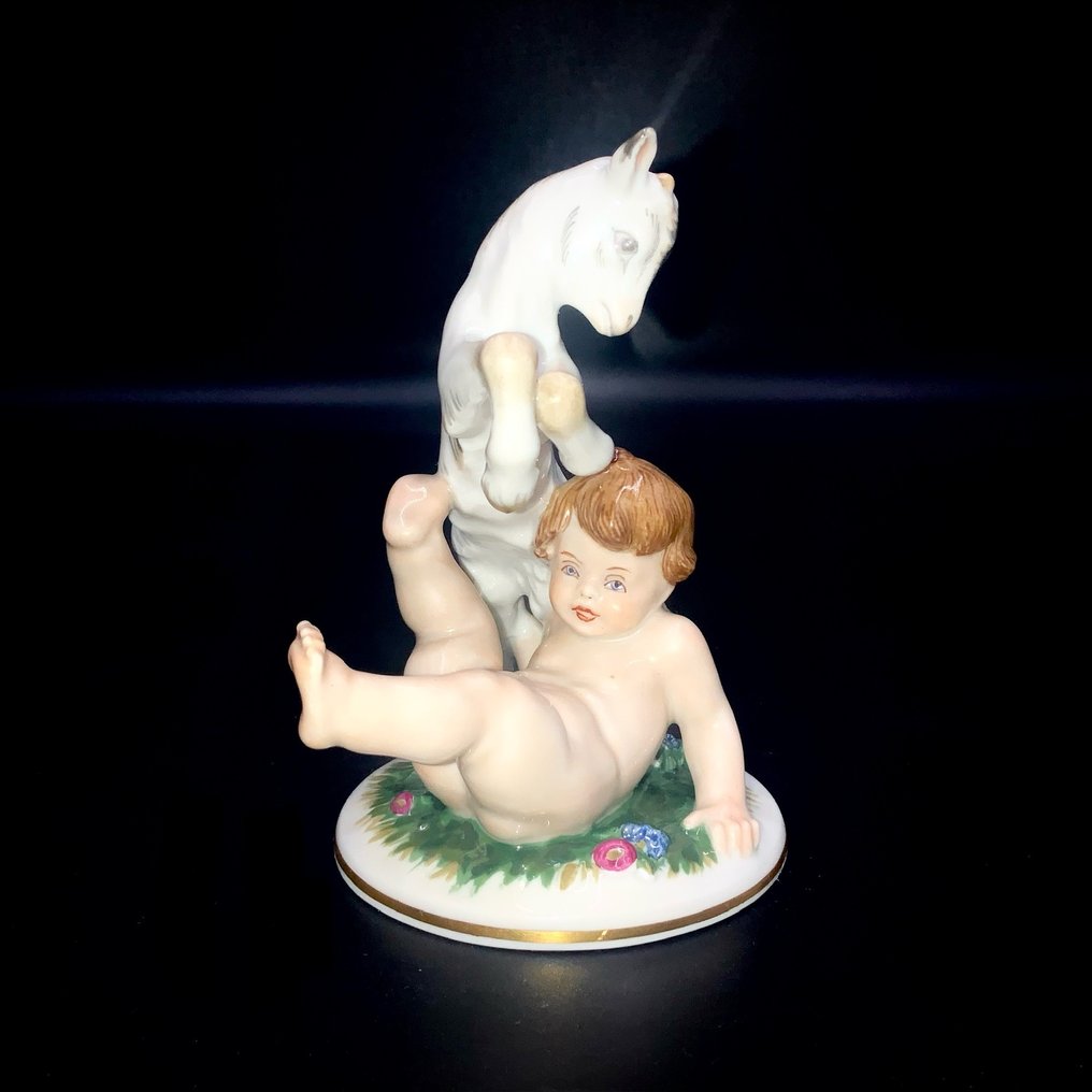Prof. Albin Döbrich - Augarten Wien - "Putto with Kid" - ca 1950 - Figurita - Porcelana #1.2
