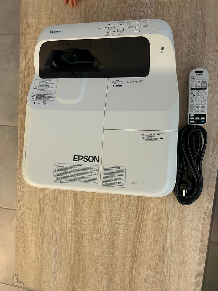Epson EB-675W Videoproiettore #1.1