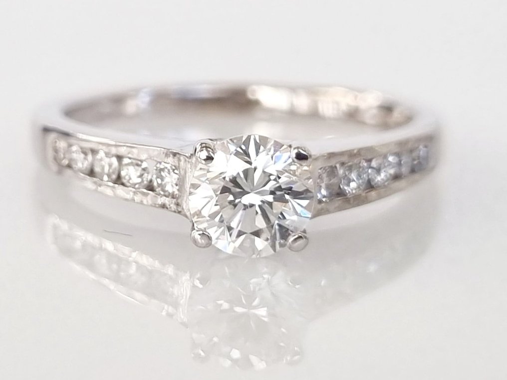 订婚戒指 - 18K包金 白金 -  0.77ct. tw. 钻石  (天然) #1.1