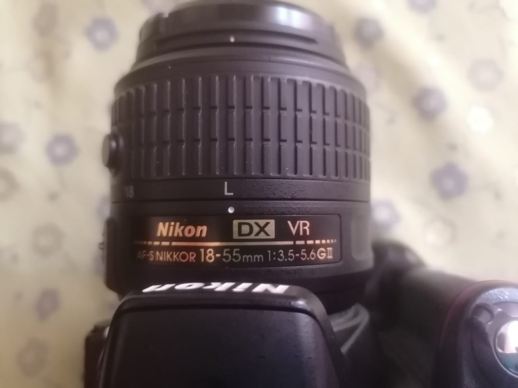 Nikon D5300 + AF-S 18-55 VR + AF 50/1.8 + flash+ Digital reflexkamera (DSLR) #2.2