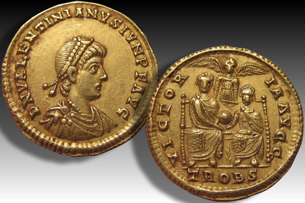 Romerska riket. Valentinian II (AD 375-392). Solidus Treveri (Trier) mint circa 375-378 A.D. - beautiful example of this scarcer type #2.1