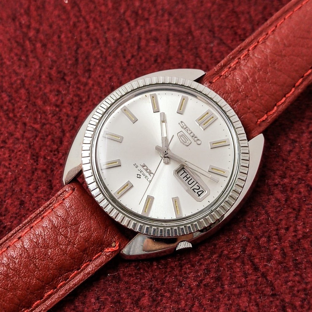 Seiko 5 DX “Fluted Bezel” Automatic Vintage Watch No Reserve Price