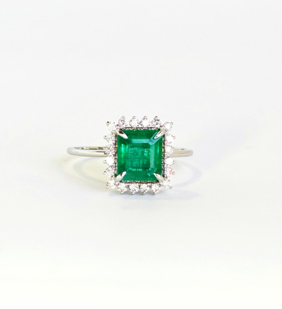 Ring - 18 karat Hvitt gull -  2.80ct. tw. Smaragd - Diamant #2.1