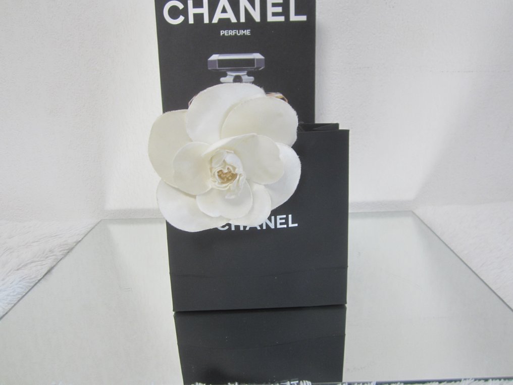 Chanel - tissu - Broche #2.1