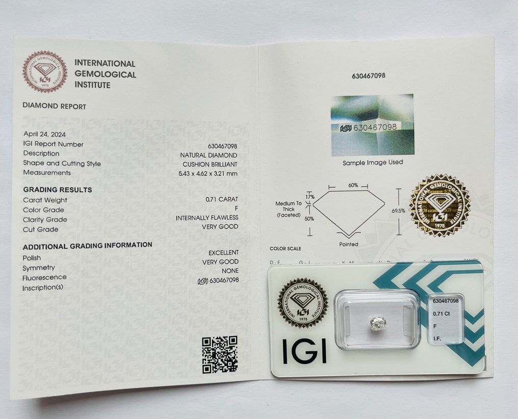 1 pcs Diamant  (Natuurlijk)  - 0.71 ct - Cushion - F - IF - International Gemological Institute (IGI) #3.1