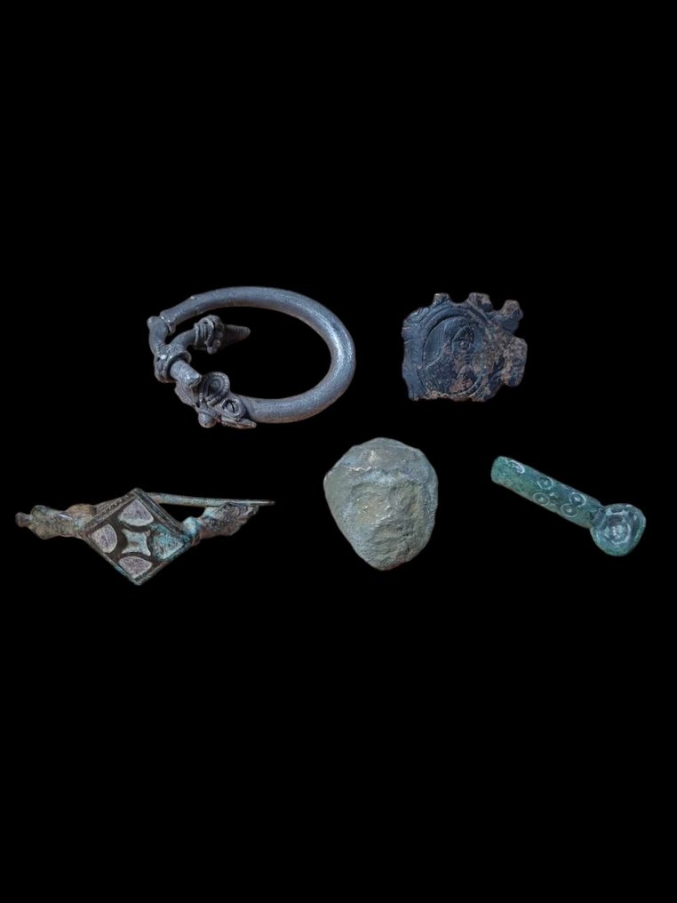 Ancient Roman Bronze 5 Pieces Greece & Roman lot (Interesting) #1.1