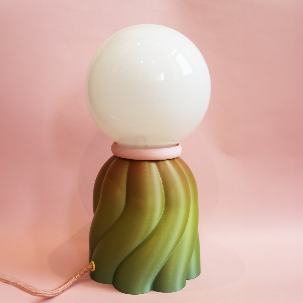 Clémence Germain - Asztali lámpa - Romie M - Opálos üveg #2.1