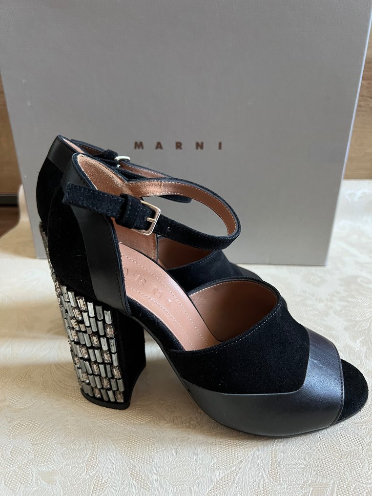 Marni - Sarkas cipő - Méret: Shoes / EU 37 #1.1