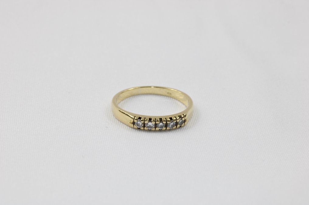 Ring - 18 kt. Yellow gold -  0.15ct. tw. Diamond  (Natural) #3.2