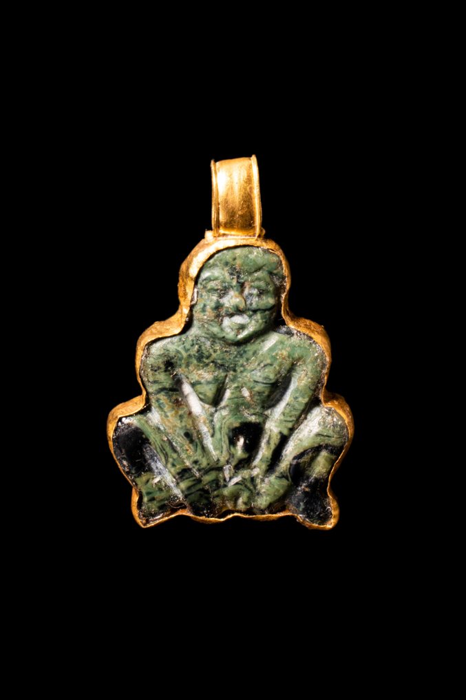 Amuleto de piedra en marco de oro de 22k. #1.1