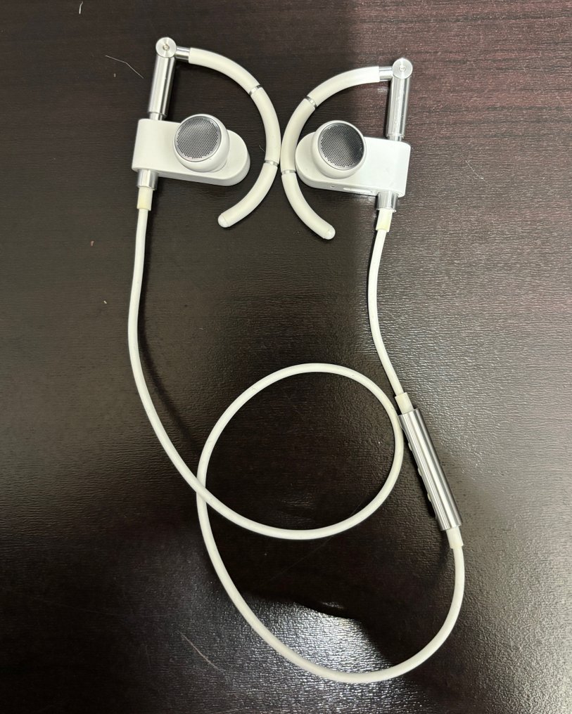 Bang & Olufsen - BeoPlay Earset - white - Headphone #3.2