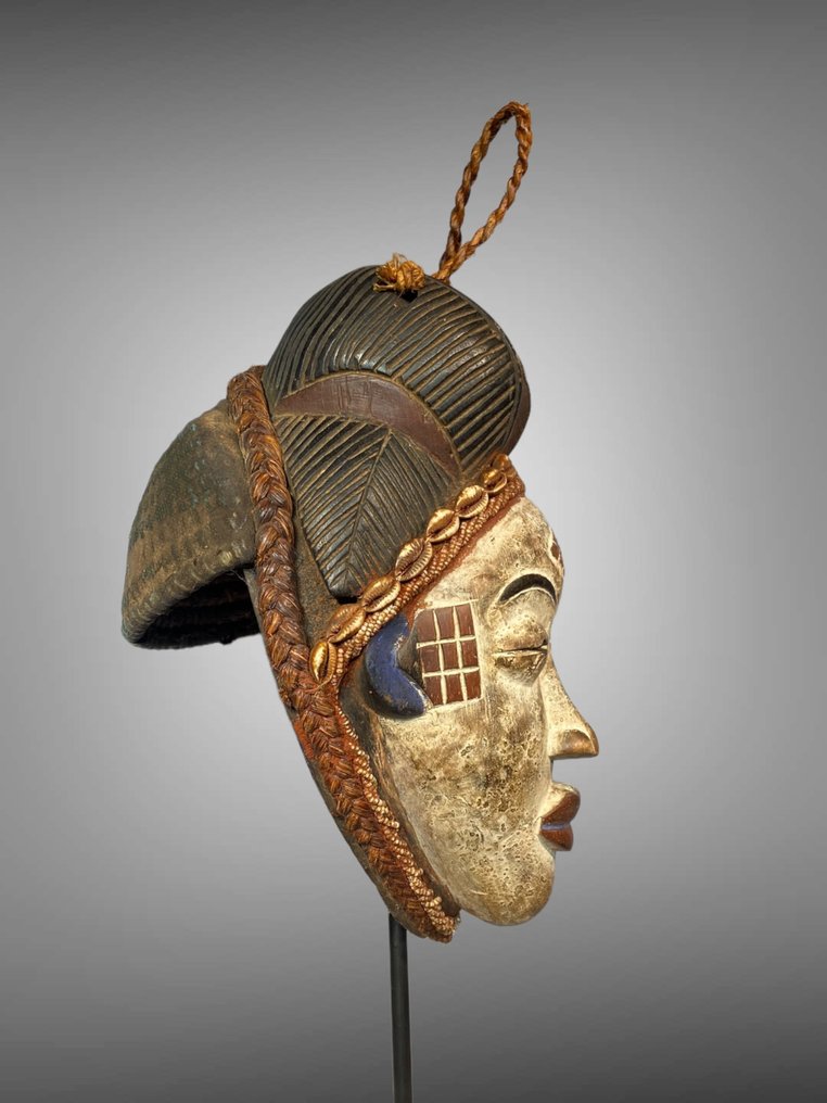 Punu Mask - Gabon  (No Reserve Price) #1.2