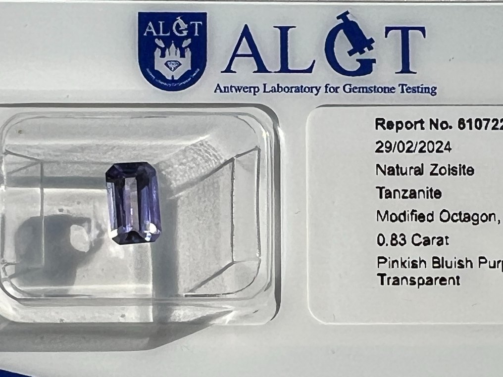 粉色, 紫色, 藍色 坦桑石  - 0.83 ct - Antwerp Laboratory for Gemstone Testing (ALGT) - 粉紅 藍紫色 #3.3