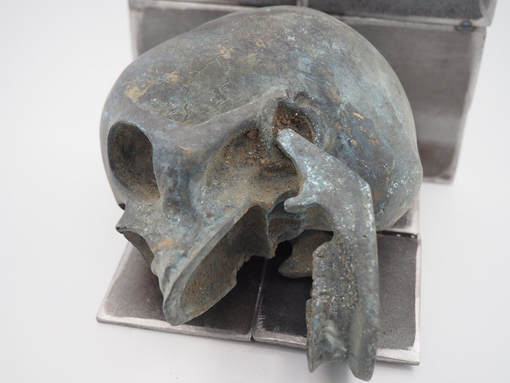 宗教巴洛克/哥德式虛空令人毛骨悚然的死亡怪事： 頭骨 - Memento Mori Relic / Heavy Cast Foundry Sculpture Aged Anatomical Bronzed Art Curio - 5 in - 5 in - 5.5 in -  (1) #2.1