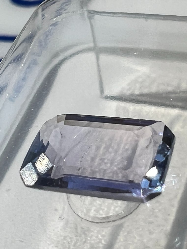 Azul, Morado, Rosa Tanzanita  - 0.83 ct - Antwerp Laboratory for Gemstone Testing (ALGT) - Púrpura azulado rosado #3.1