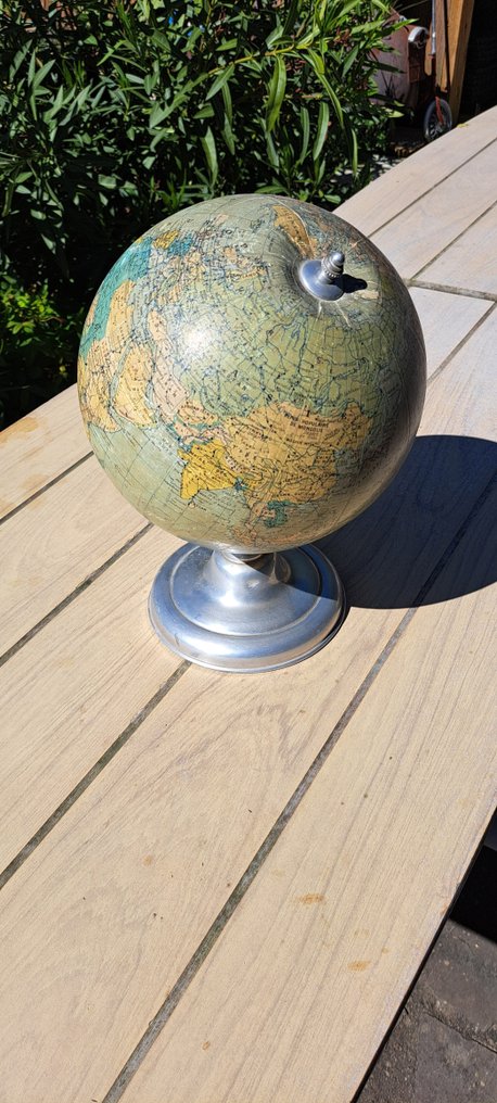 Globe - 1940-1950 - Catawiki