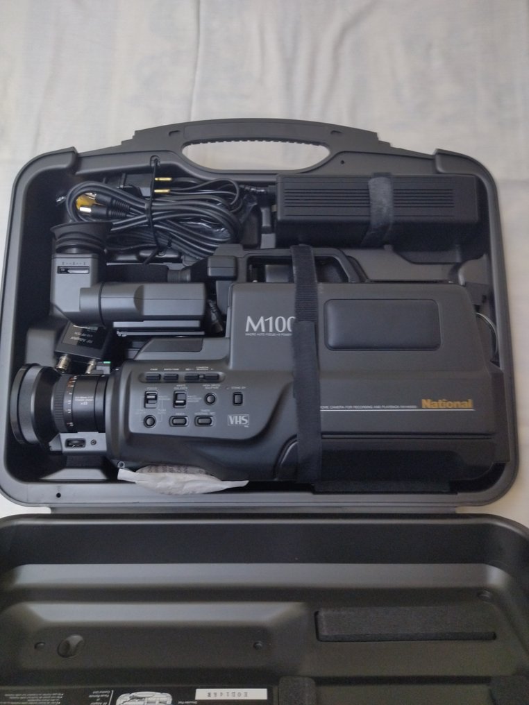 National M100 Cameră video / recorder Mini S-VHS-C #1.1