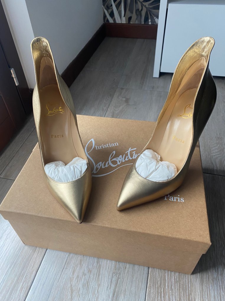 Christian Louboutin - High heels shoes - Size: Shoes / EU 38.5 #1.2