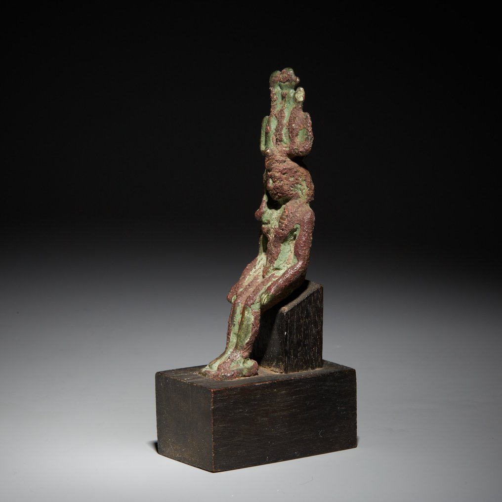 Ancient Egyptian Bronze Harpocrates. Late Period, 664 - 332 BC. 8.2 cm height. #2.1