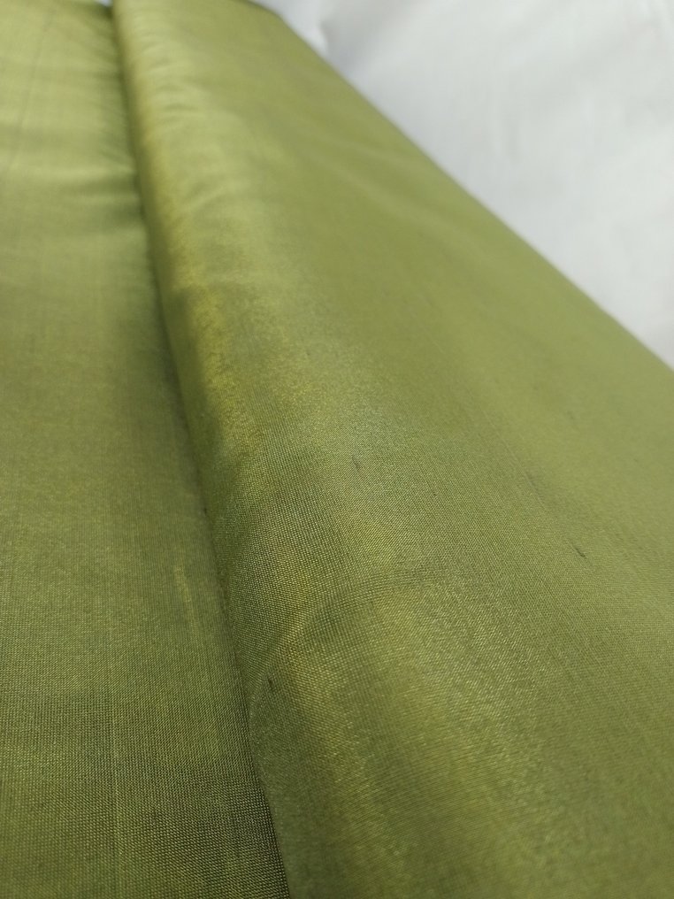 Organza iridescente exclusiva, cor Forest Green, toque muito leve - Têxtil  - 500 cm - 300 cm #1.2
