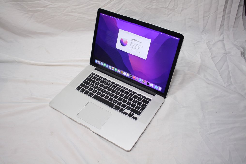 Apple MacBook Pro 15 inch Retina (Mid 2015) - Intel QuadCore i7 2.5hz CPU - 16GB RAM - 1TB SSD - 笔记本 - 带充电器 - 运行 macOS Monterey #2.1