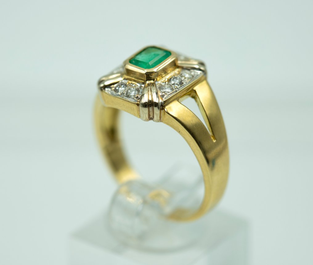 Ring - 18 kt. Yellow gold Emerald - Diamond #3.1